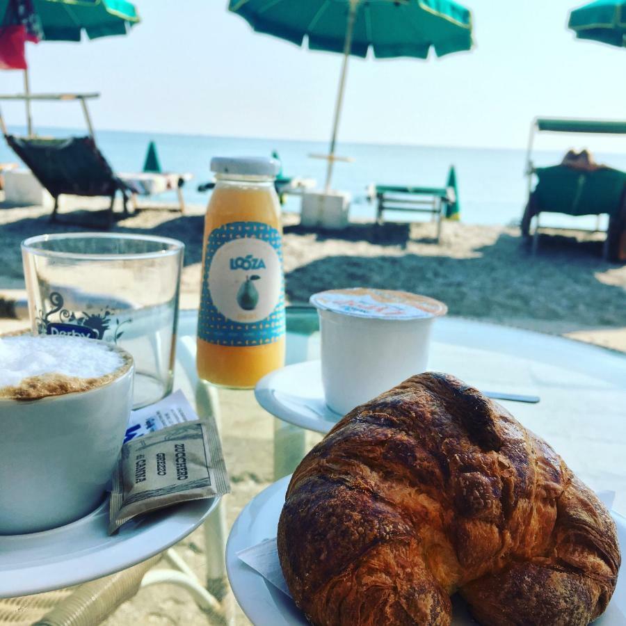 La Casa Di Nonno Giulio Bed & Breakfast Porto SantʼElpidio Dış mekan fotoğraf